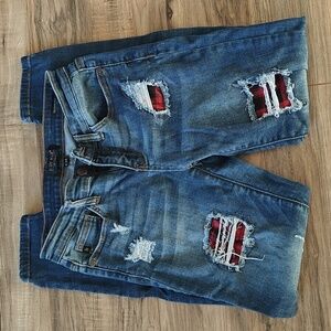 🎉Host Pick🎉 EUC Distressed Plaid Patch Skinny Jeans